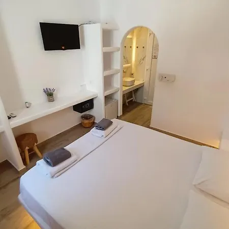 Alexandra & - Mykonos Port