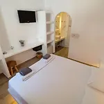 Alexandra & - Mykonos Port *