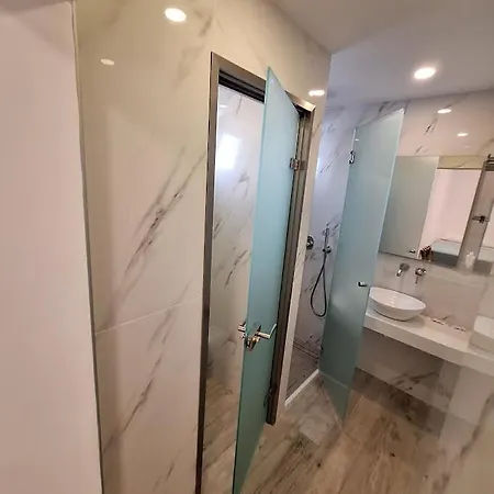 Maison d'hôtes Alexandra Mykonos Port 2*