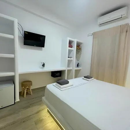 Alexandra Suites & Rooms - Mykonos Port