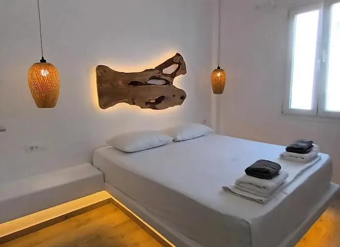 Alexandra Suites & Rooms - Mykonos Port Hotel