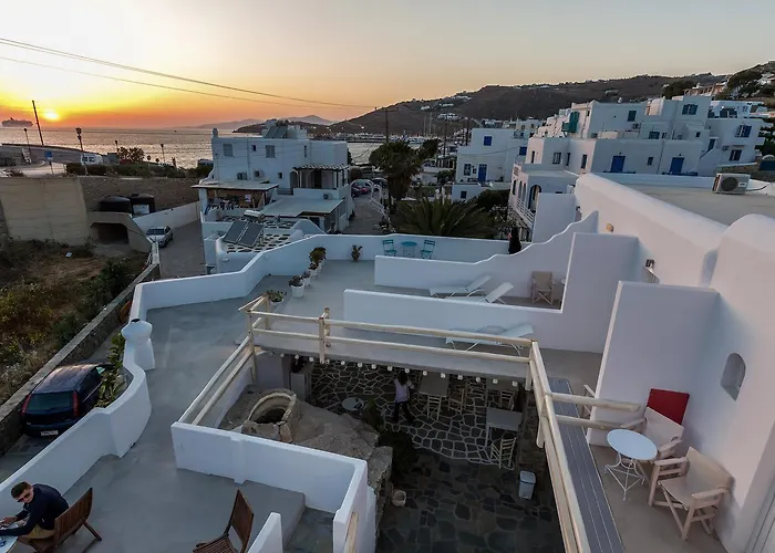 Alexandra Suites & Rooms - Mykonos Port Hotel