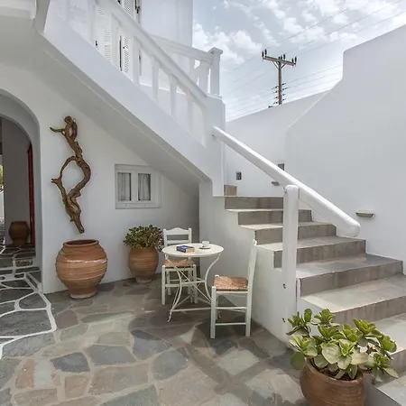 Alexandra Mykonos Port 2*